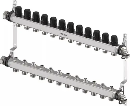 Verteiler aus Edelstahl mit mehreren Anschlüssen und schwarzen Verschlusskappen, hergestellt von Uponor, zur Verteilung von Heizungs- oder Kühlsystemen.